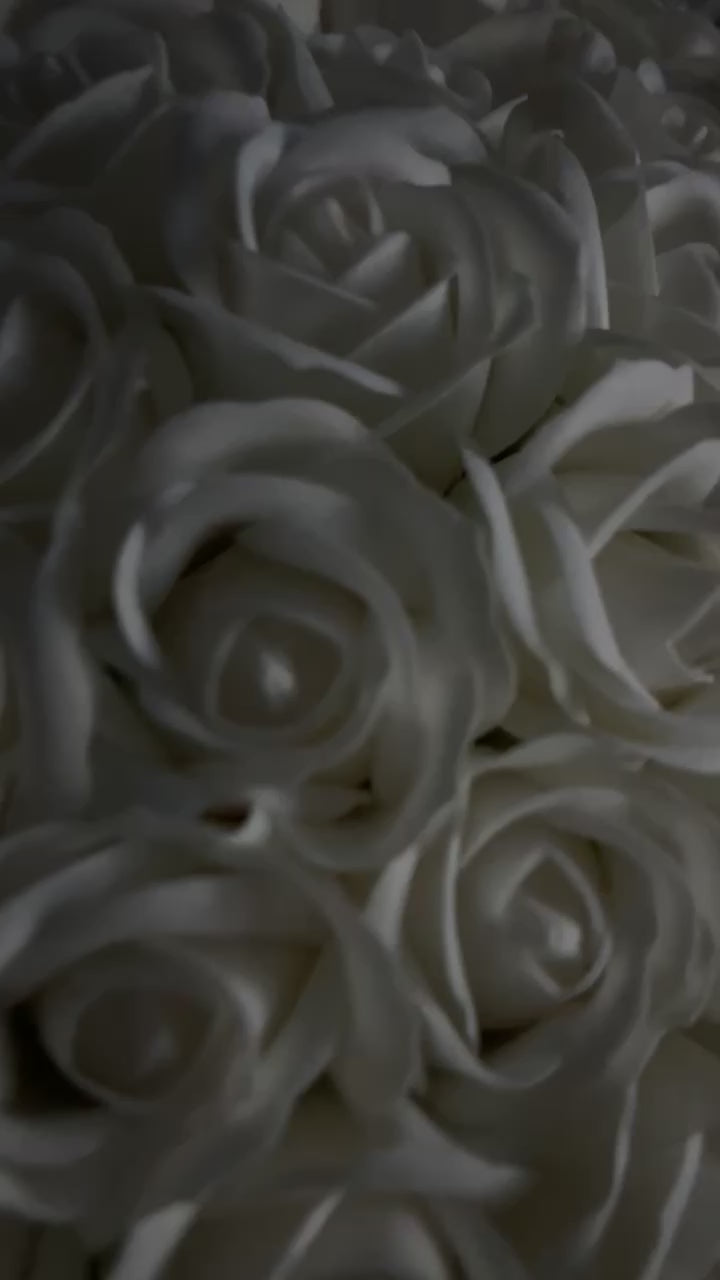 Buchet 51 trandafiri din sapun parfumati “all white”